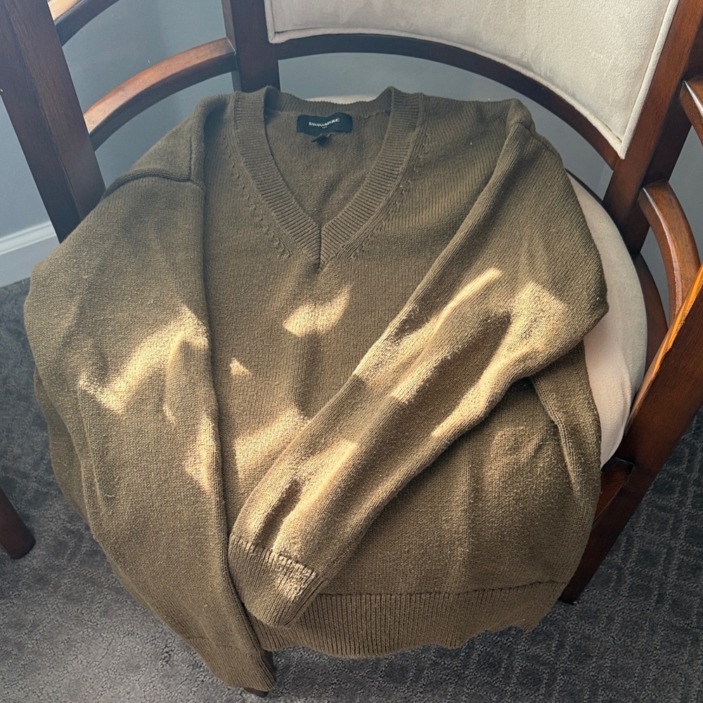 Banana republic V-neck sweater